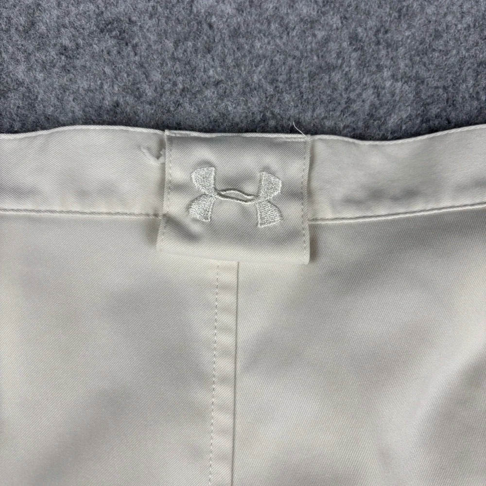 Under Armour Performance Golf Shorts Men's 40R White Flat Front Casual Stretch